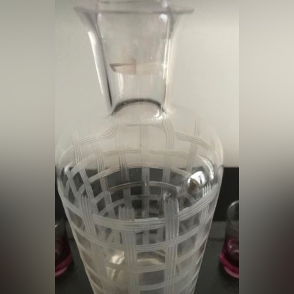 Liquor Glass CARAFE 
+ 8 colourful shot glasses


Decanter H:11” - Picture 2 of 3